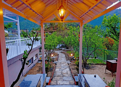 Nature Vibe Stays: Homestay in Mukteshwar
